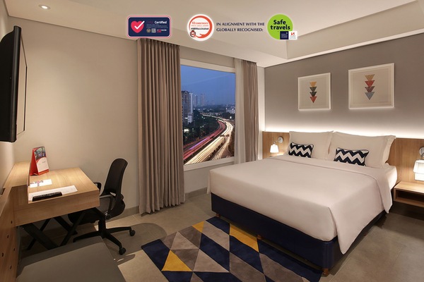 Caja fuerte, cortinas opacas, sistema de insonorización