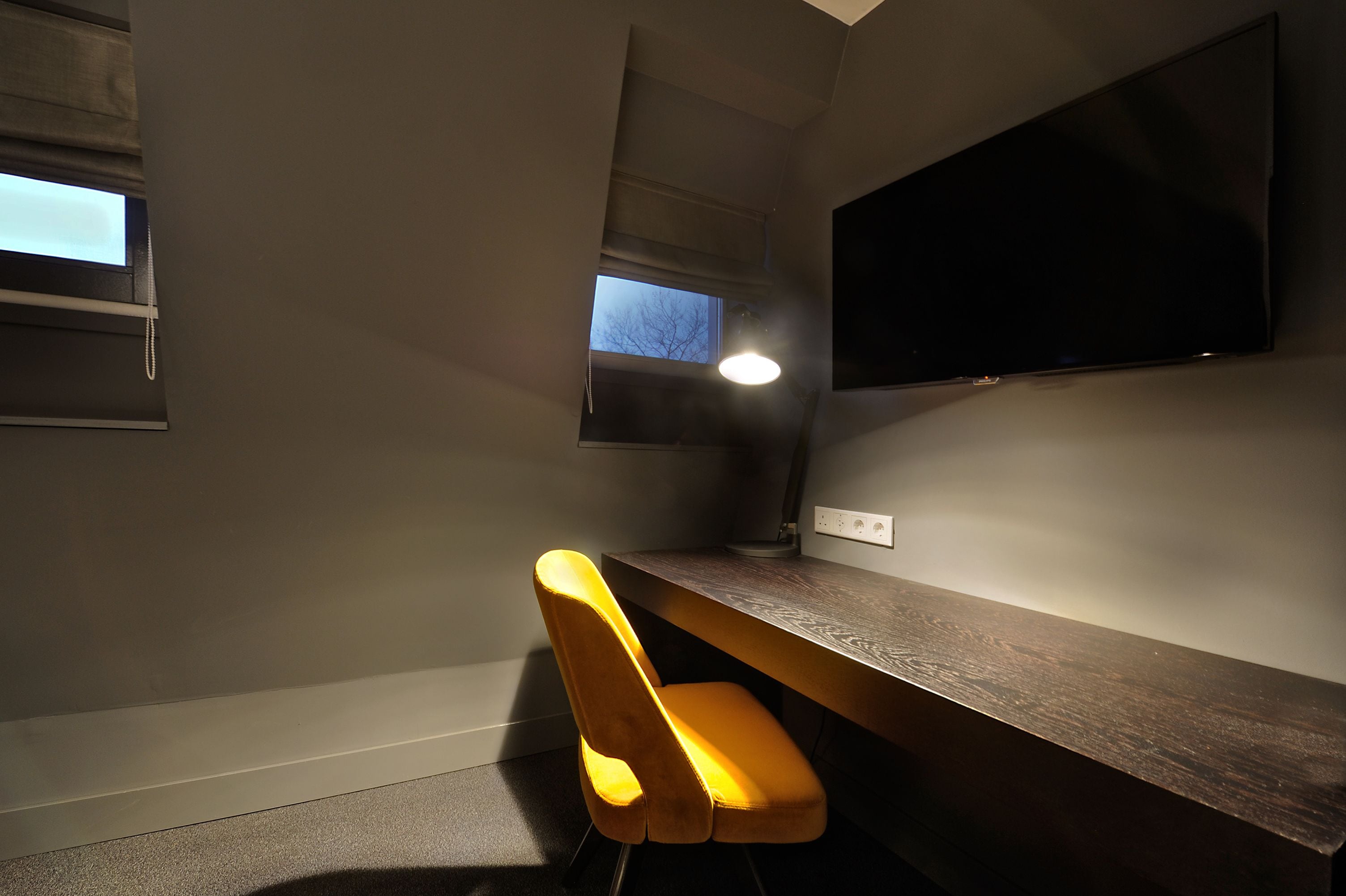 comfort twin room, 2 single beds | premium bedding, minibar, in-room safe, desk