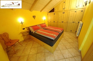 Exclusive Apartment | 2 bedrooms, premium bedding, down comforters, individually furnished - Baita Hanzel & Gretel (Livigno)