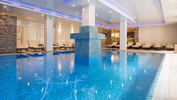 屋内プール、屋外プール