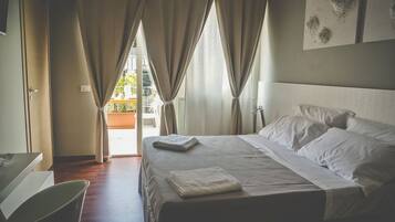 Double Room, Terrace | Premium bedding, minibar, in-room safe, desk