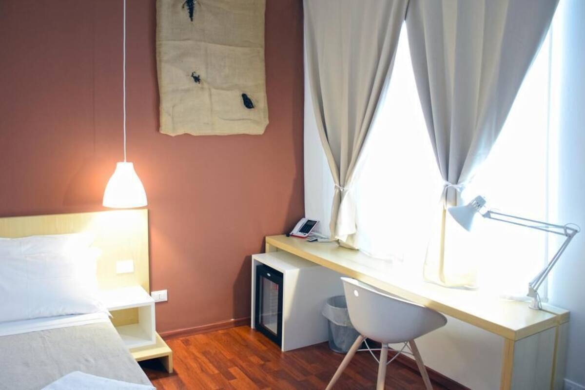 Literie de qualité, minibar, coffre-fort, bureau
