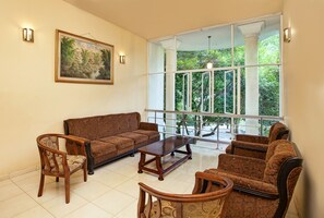 Kamar Double Mewah, pemandangan kebun | Area keluarga | TV layar datar dan film berbayar