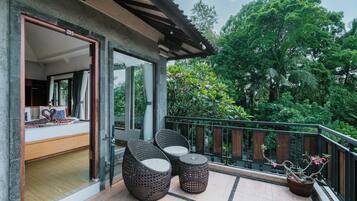 Superior Room with pool view | Balkon