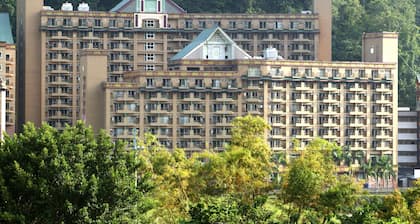 Hoya Hot Springs Hotel