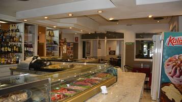 Bar (en el alojamiento)