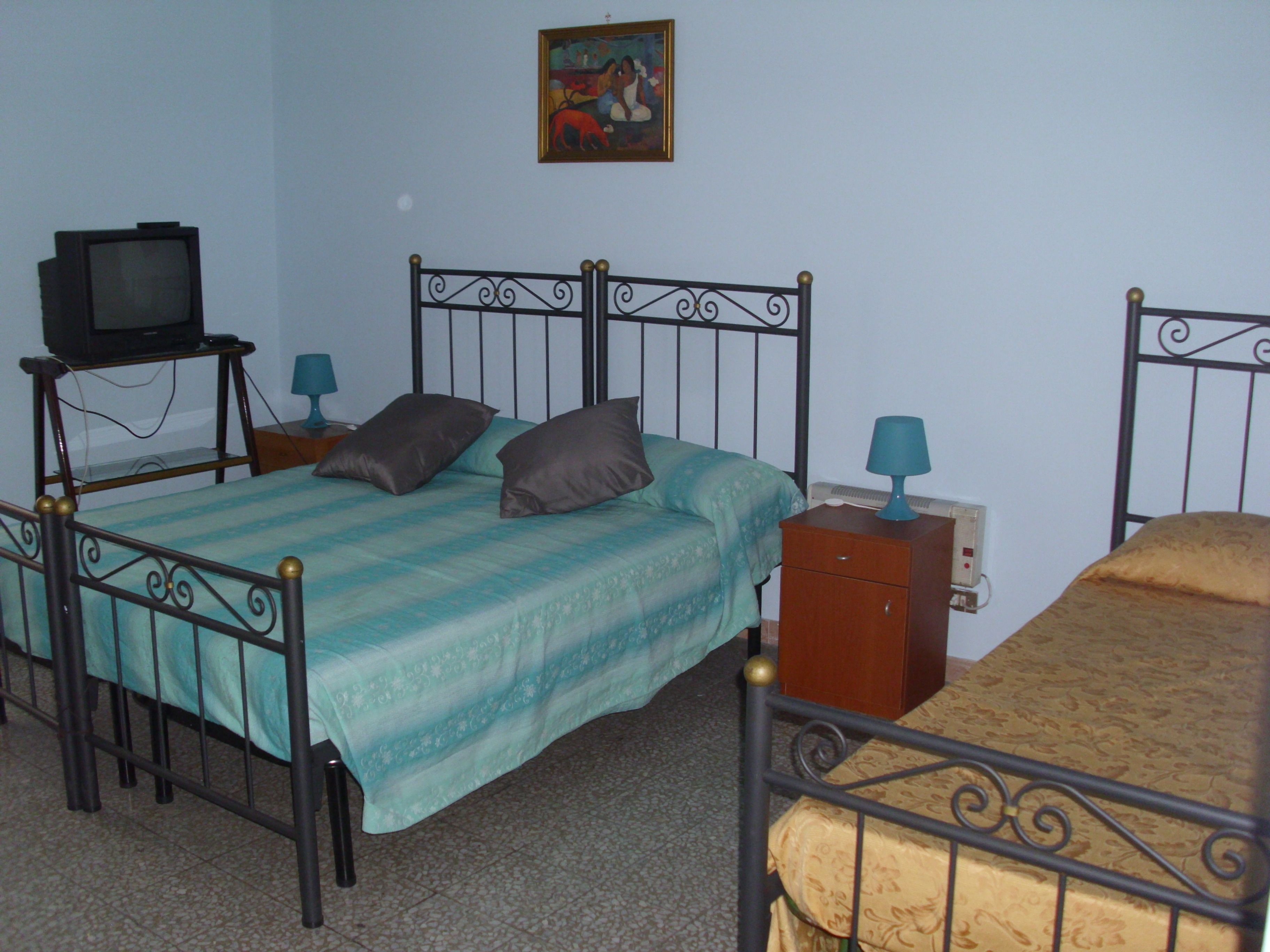 Dreibettzimmer | Schreibtisch, Bügeleisen/Bügelbrett, kostenloses WLAN, Bettwäsche