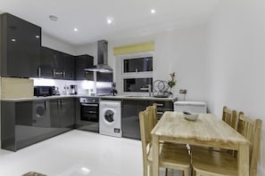 Full-size fridge, microwave, coffee/tea maker