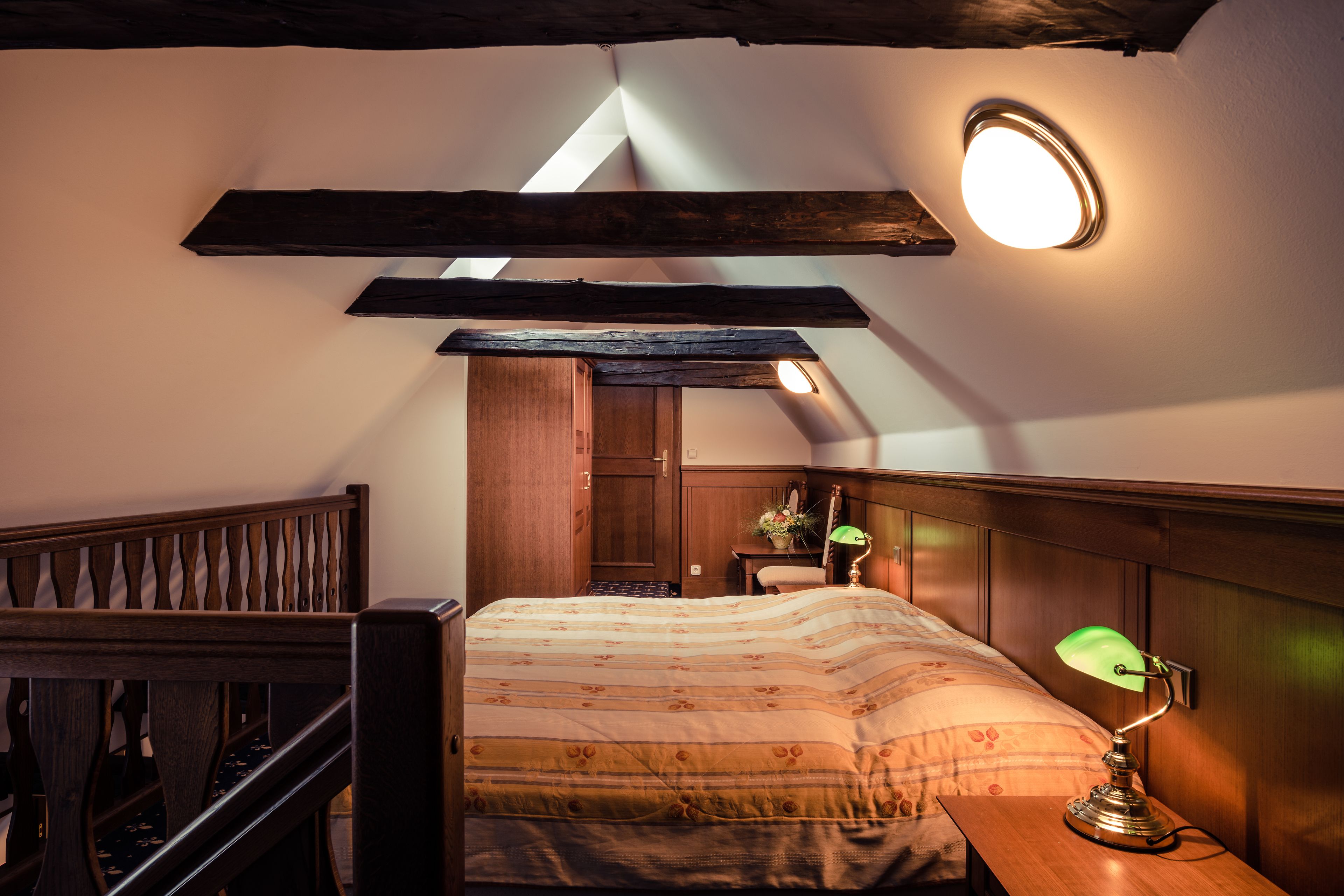 junior apartment | 1 bedroom, hypo-allergenic bedding, minibar, desk