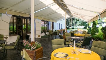 Área para banquetes al aire libre
