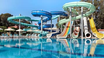 Indoor pool, 3 outdoor pools, pool umbrellas, pool loungers