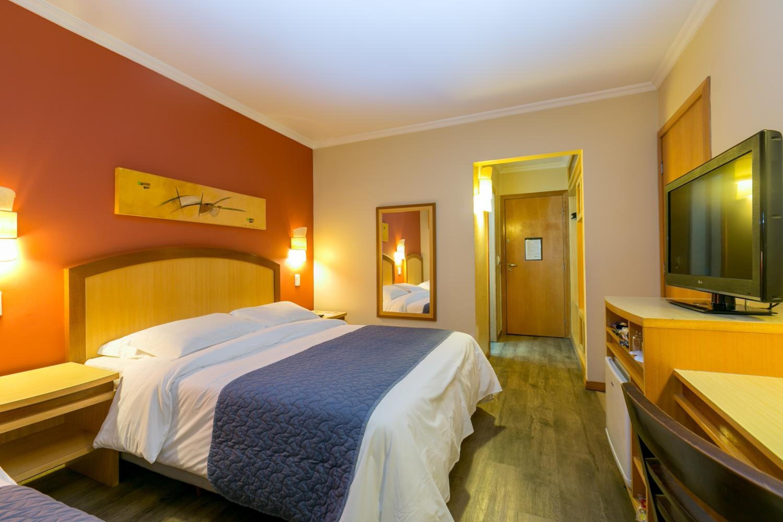 minibar, in-room safe, desk, laptop workspace