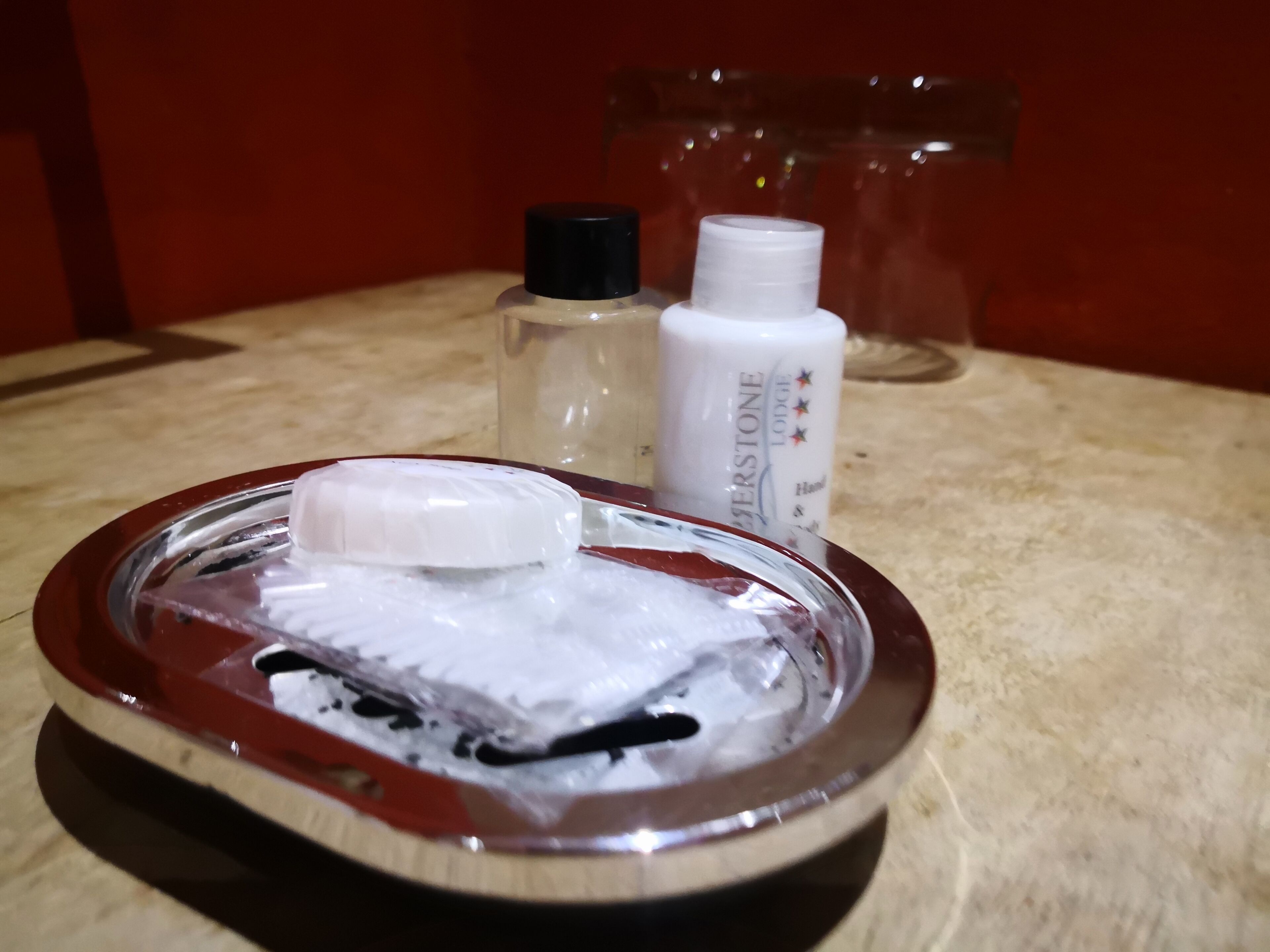 separate bathtub and shower, free toiletries, towels