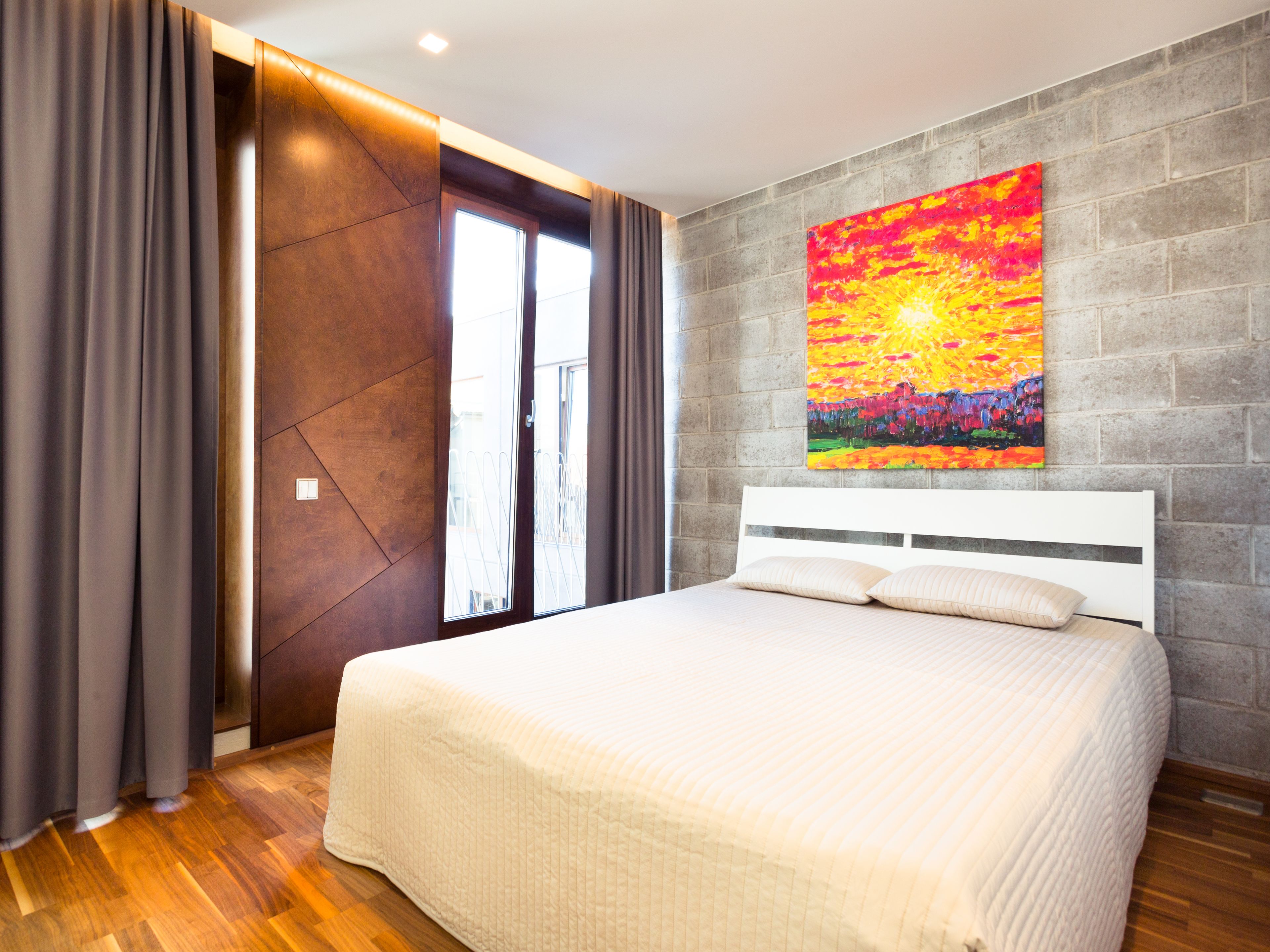 APARTMENT 8, Deluxe, 2 Bedroom, Bath | Premium bedding, iron/ironing board, free WiFi