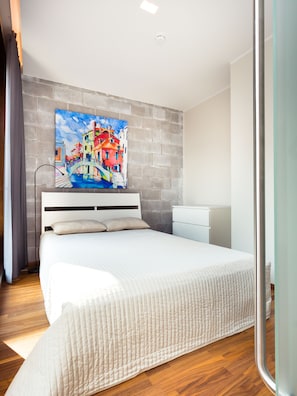 APARTMENT 3, Large 1 Bedroom | Premium bedding, iron/ironing board, free WiFi - Konrad Old Town Apartments (Tartu)