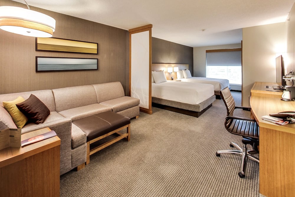 DoubleTree by Hilton Edmonton Downtown
