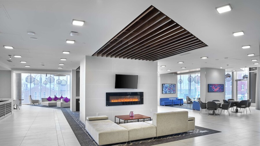 DoubleTree by Hilton Edmonton Downtown