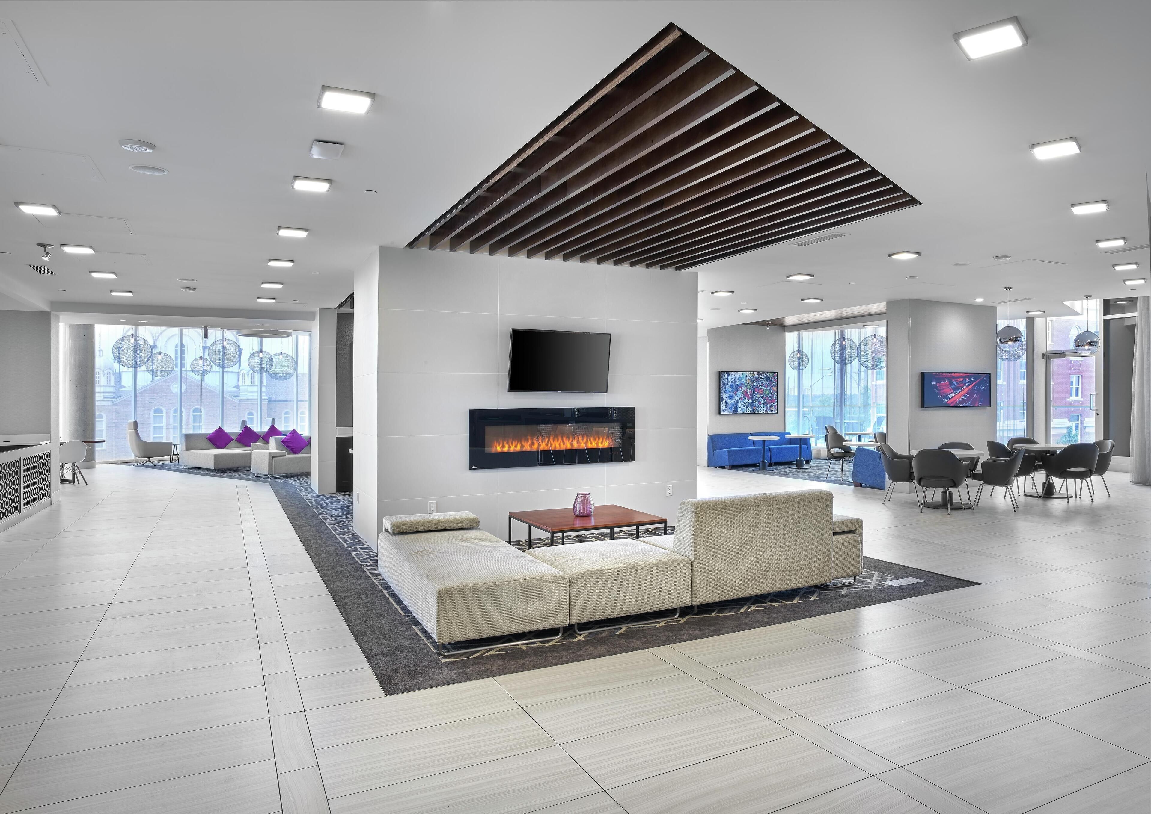 Foto - DoubleTree by Hilton Edmonton Downtown