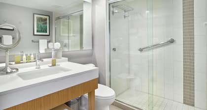 DoubleTree by Hilton Edmonton Downtown