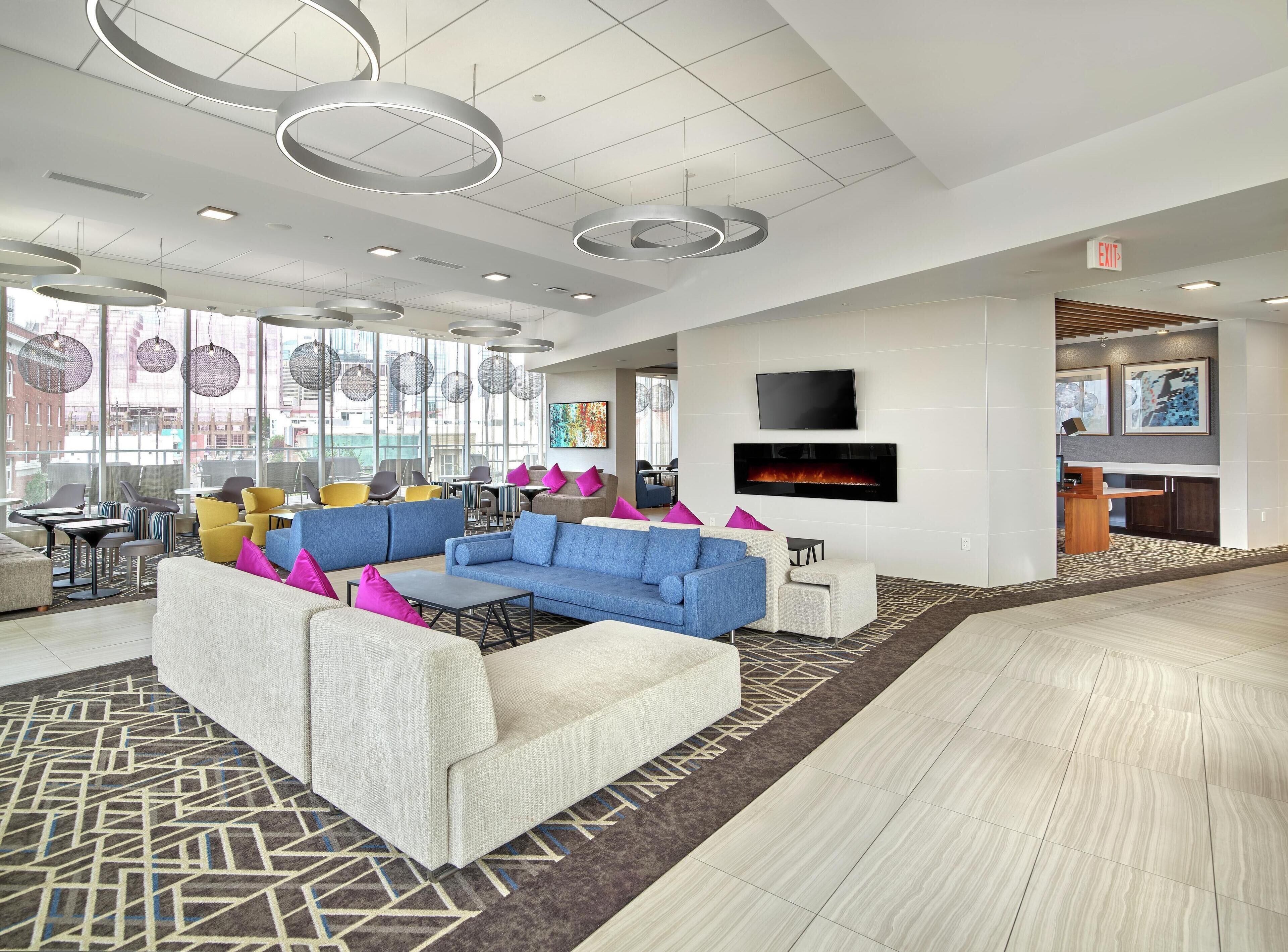 Foto - DoubleTree by Hilton Edmonton Downtown