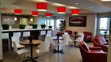 Breakfast and dinner served