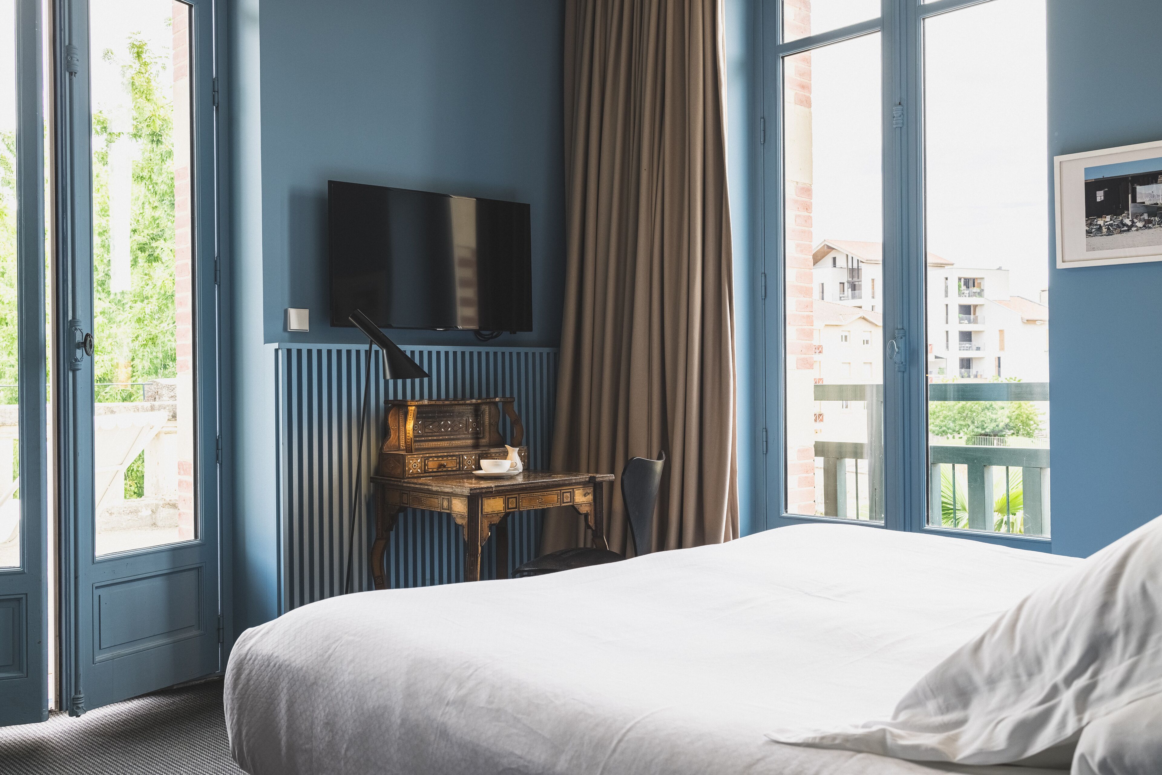 Privilege Room | Premium bedding, pillowtop beds, desk, laptop workspace