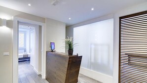 Unclassified image, 4 of 54, button - Ecce Roma Suites (Rome)