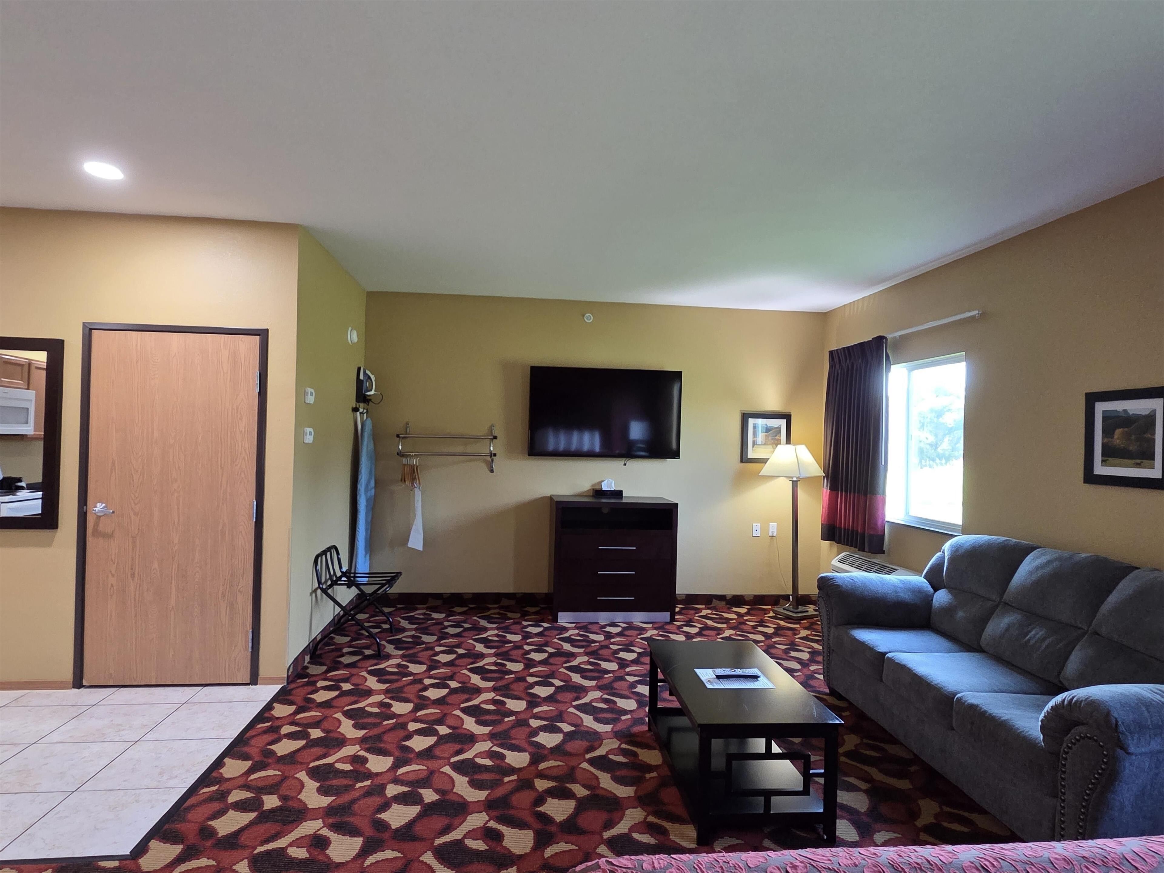 Desk, iron/ironing board, free WiFi, bed sheets