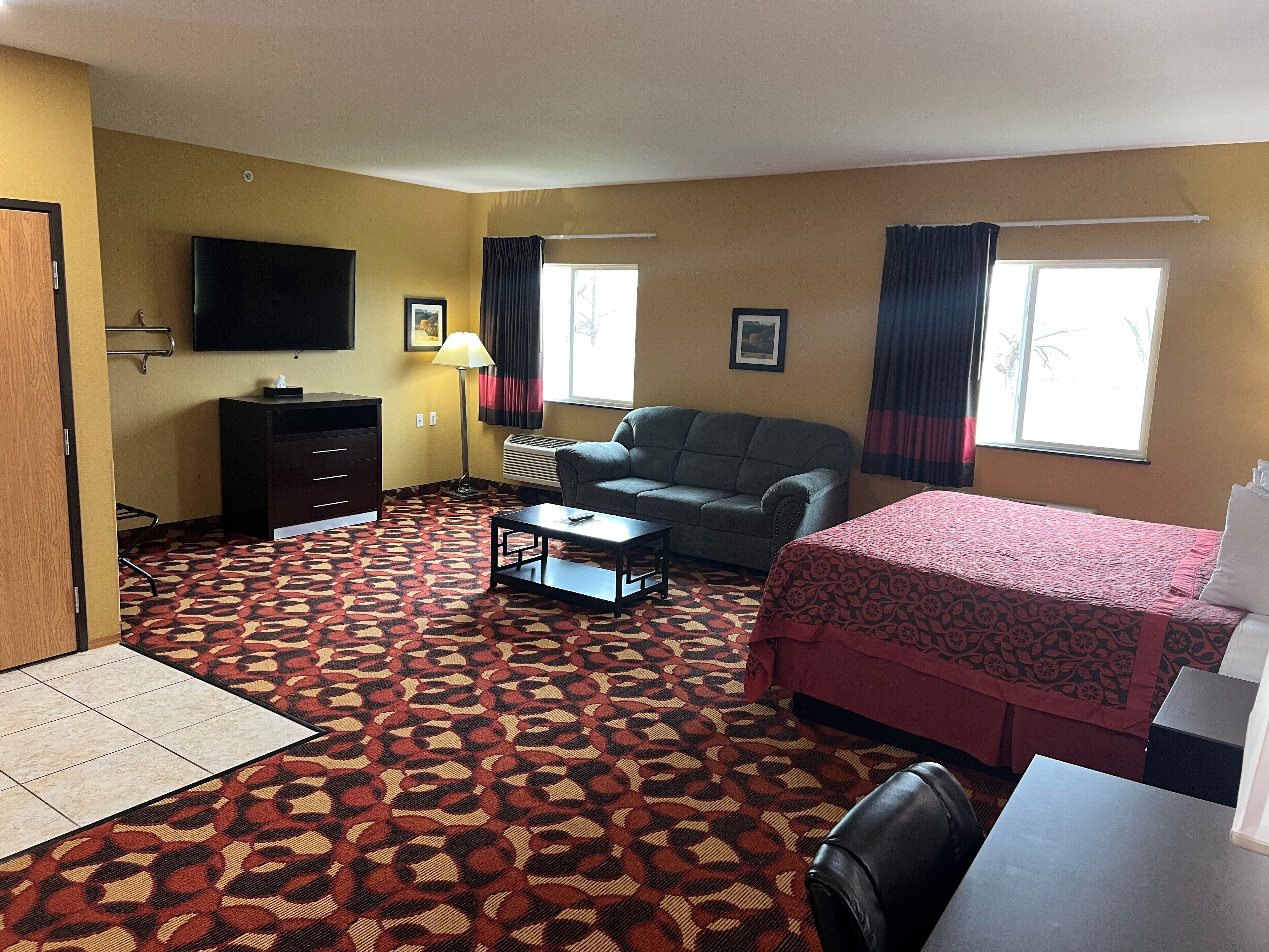 desk, iron/ironing board, free wifi, bed sheets