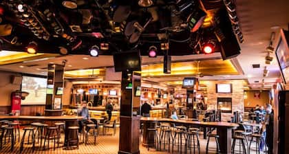 Curtis Gordon Motor Hotel