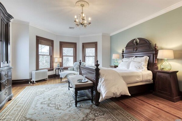 Superior Room, 1 Queen Bed