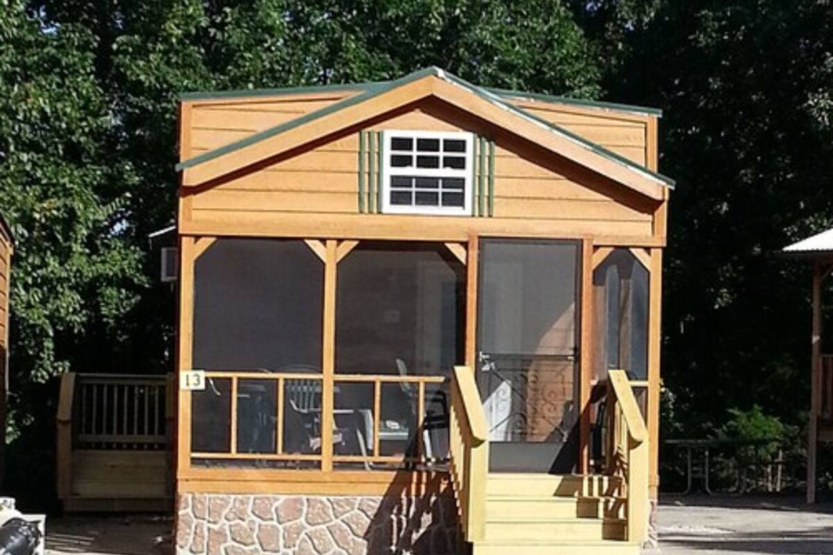 Deluxe Cabin, 1 Bedroom, Fireplace (Fully Equipped Kitchen) | Private kitchen