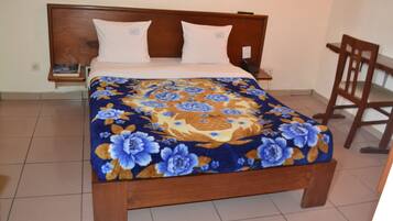 Habitación superior | Escritorio, cortinas blackout y wifi gratis