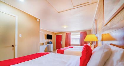 Capital O Hotel Beeville - US 181