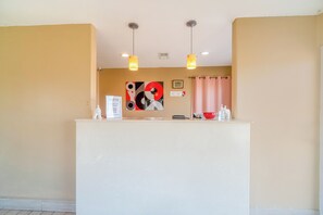 Reception - Capital O Hotel Beeville -US 181 (Beeville)