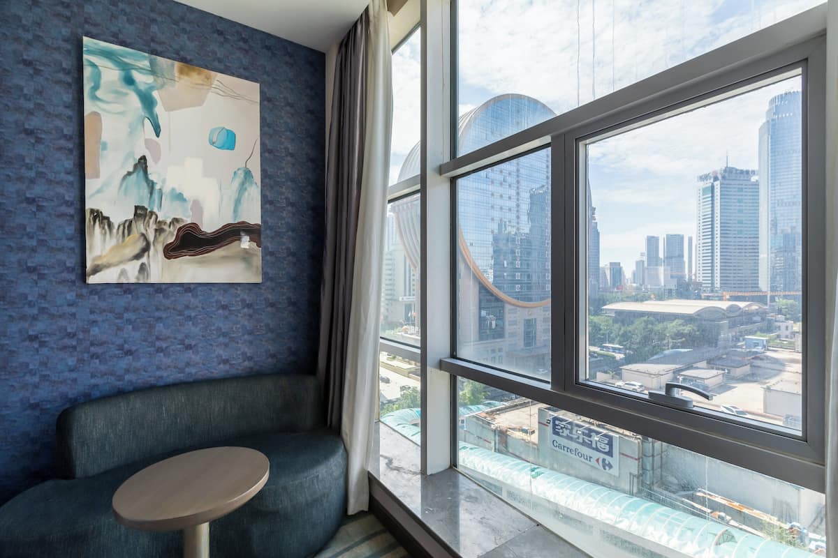 Minibar, in-room safe, desk, soundproofing