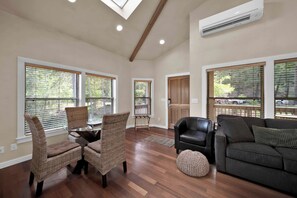 The Luxury Tree House, 1 King Bed, Jetted Tub (Pet Friendly) | Living area - The Inn at Shasta Lake (Lakehead)