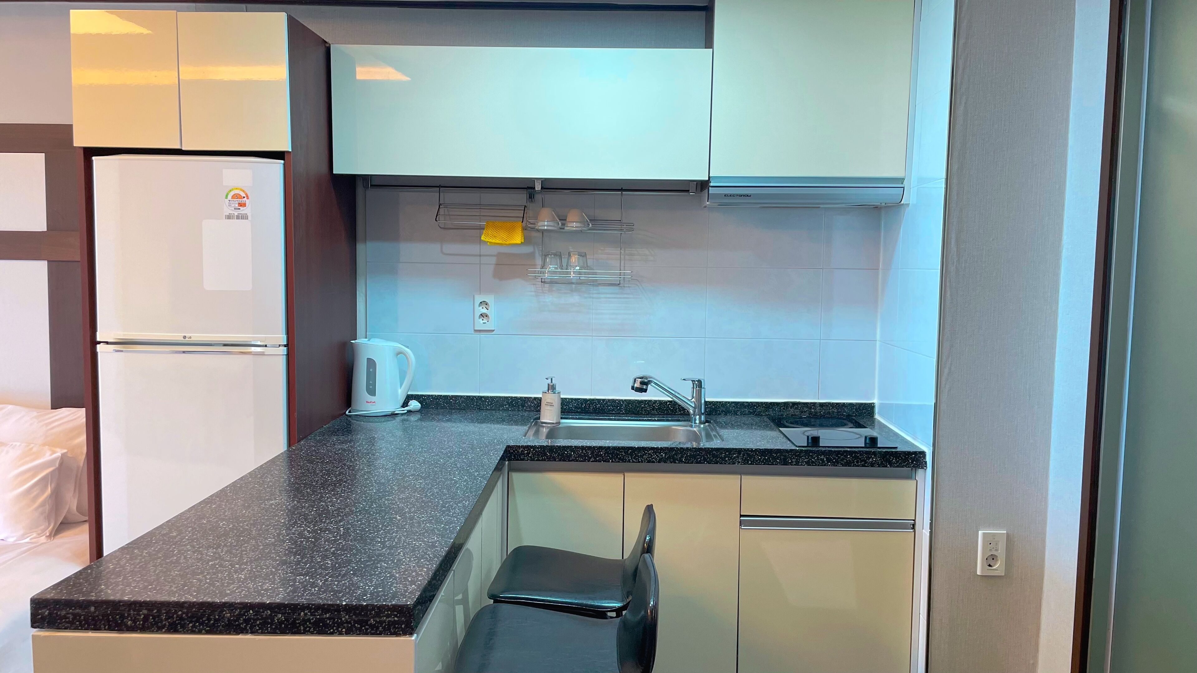 led tv, heated floors