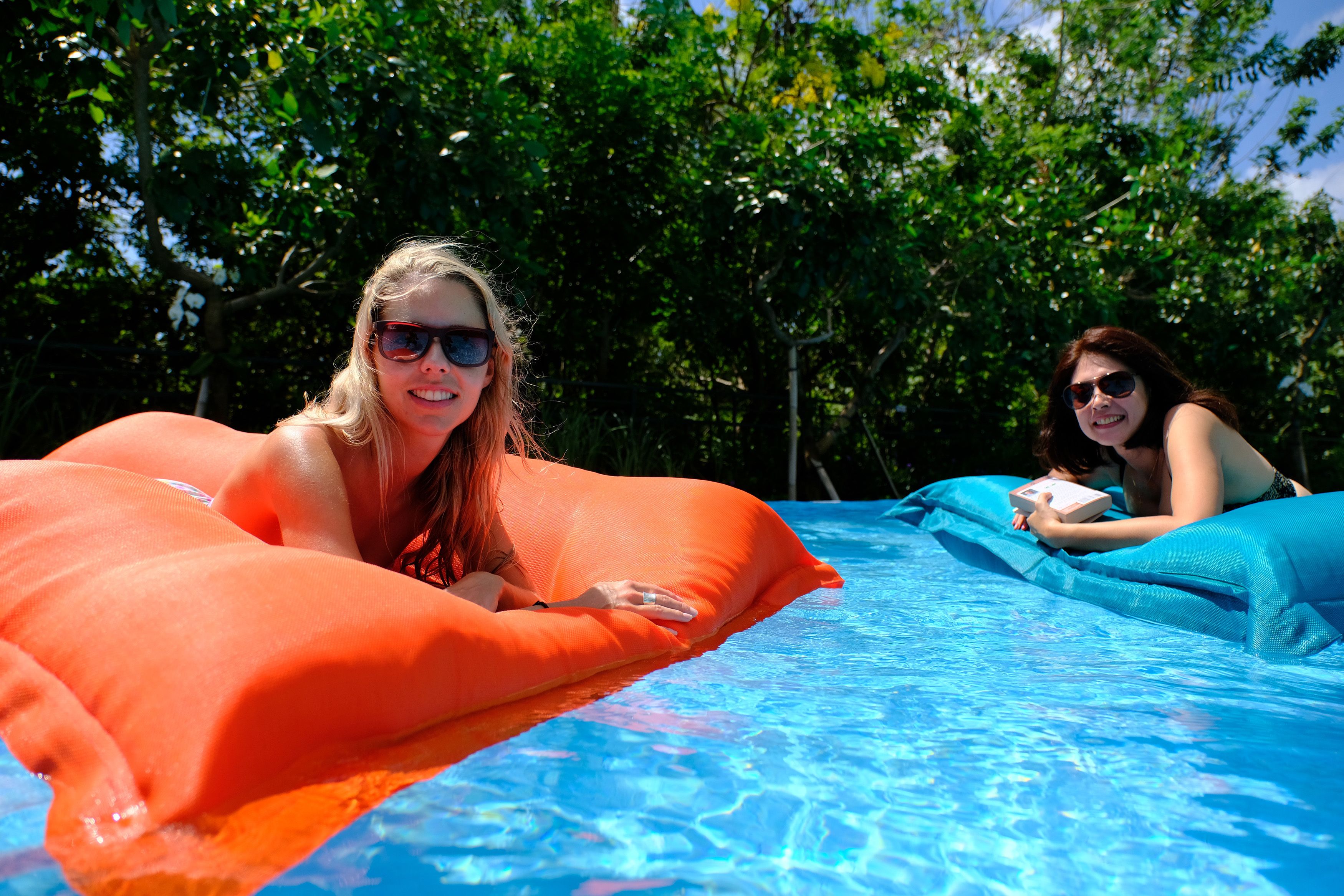 Kolam renang outdoor