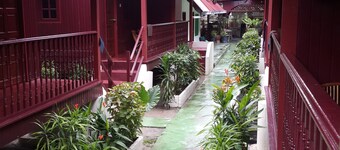 Budget Beach Resort