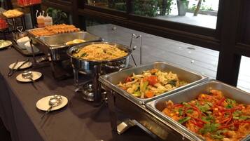 Daily local cuisine breakfast (THB 110 per person)