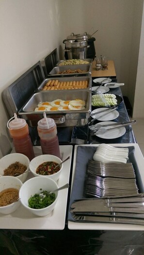 Daily local cuisine breakfast for a fee - Banyan Residence (Rayong)