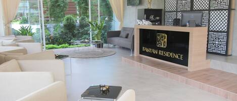 Check-in-/Check-out-Schalter