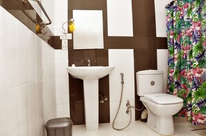 Douche, serviettes fournies