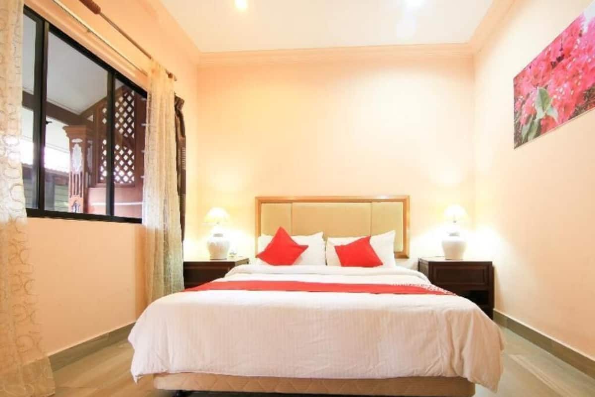 Free WiFi, bed sheets
