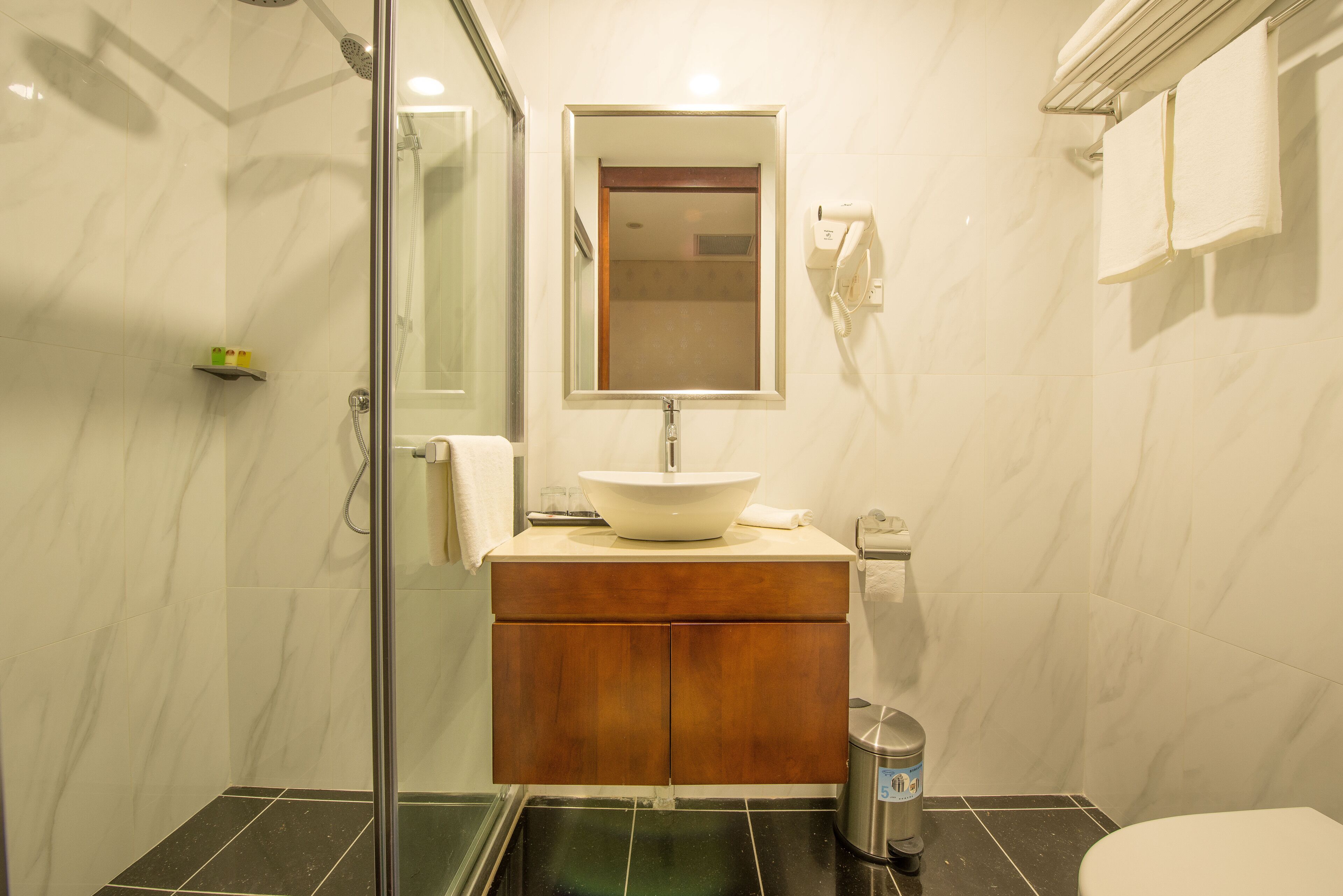 shower, free toiletries, hair dryer, slippers