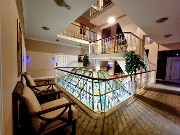 29 インチのLED テレビ (衛星放送視聴可)、テレビ