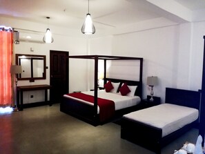 Deluxe Triple Room