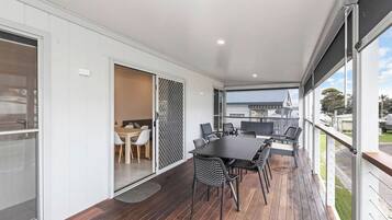 Superior Villa - Sleeps 6 - Dog Friendly | Terrace/patio