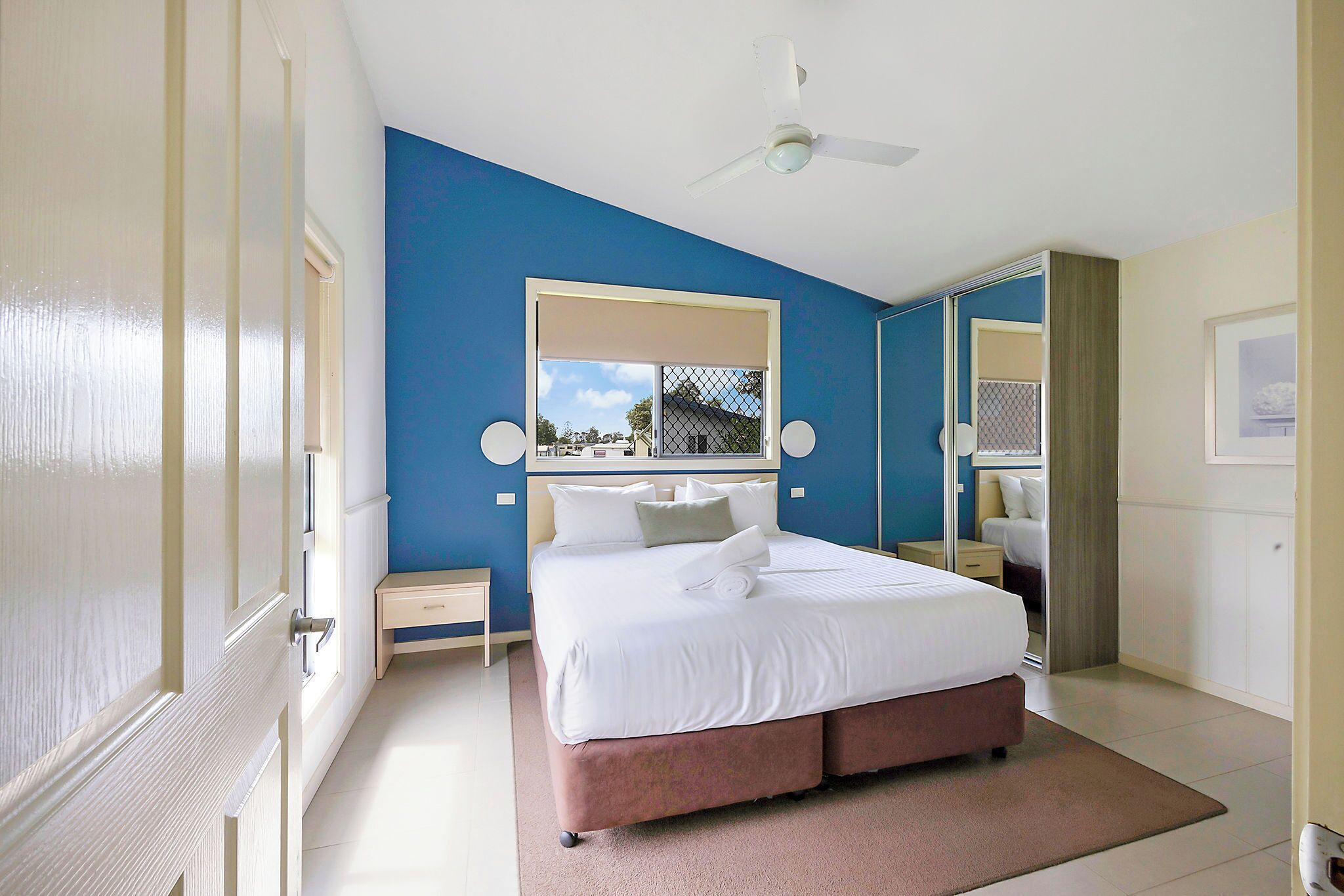 Superior Cabin - Sleeps 2 - Accessible - Dog Friendly | Iron/ironing board, free WiFi, bed sheets